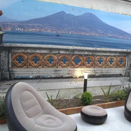Realeborbonica-intero Con Ampio Terrazzino Holiday home