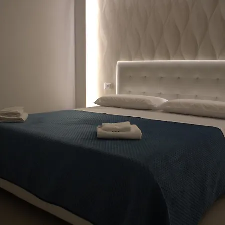 Holiday home Realeborbonica-intero Con Ampio Terrazzino *