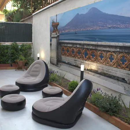 Realeborbonica-intero Con Ampio Terrazzino Hébergement de vacances *